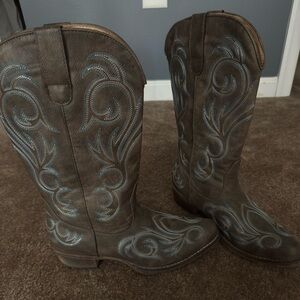 Roper Brown Boots with Blue Stitching